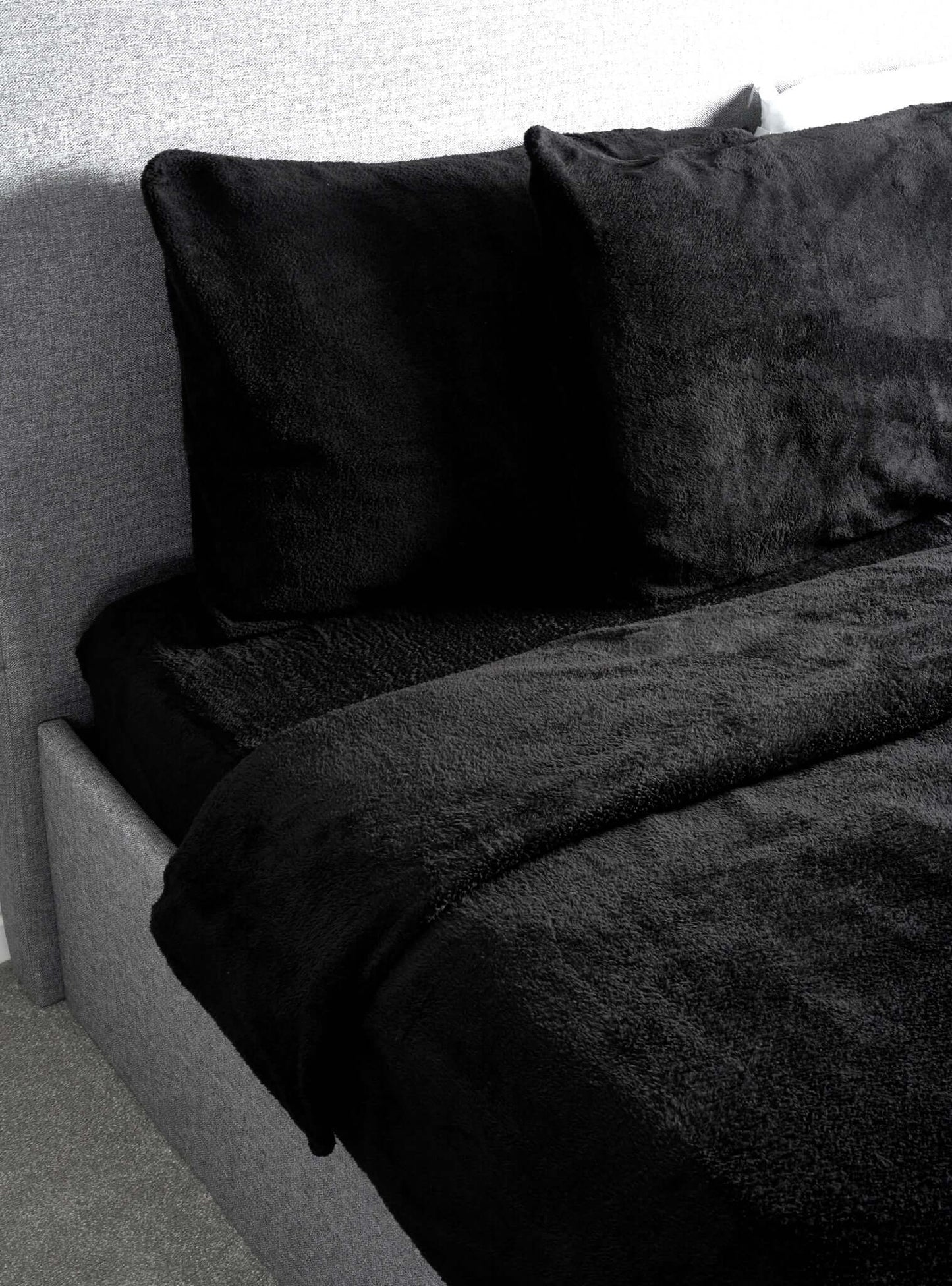 Hibernate Collection Super Soft Teddy Fleece Fitted Sheet - Black-Bargainia.com