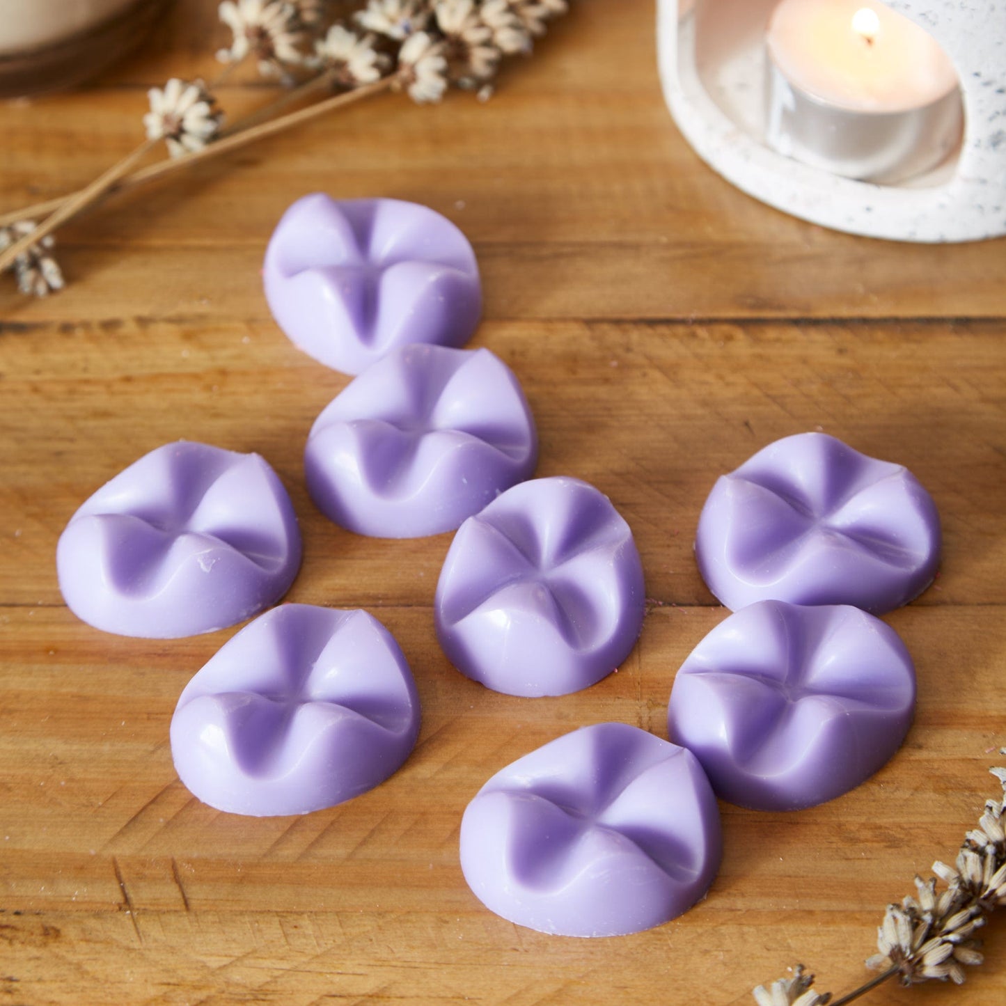 Bolsius Aromatic Wax Melts Set of 8 - Lavender 8717847115799 only5pounds-com