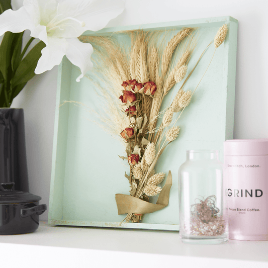 Decorative Green Wooden Tray With Dried Bouquet - 33cm 8717935001744 only5pounds-com